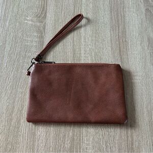 NWOT … REALER “Wristlet” Clutch